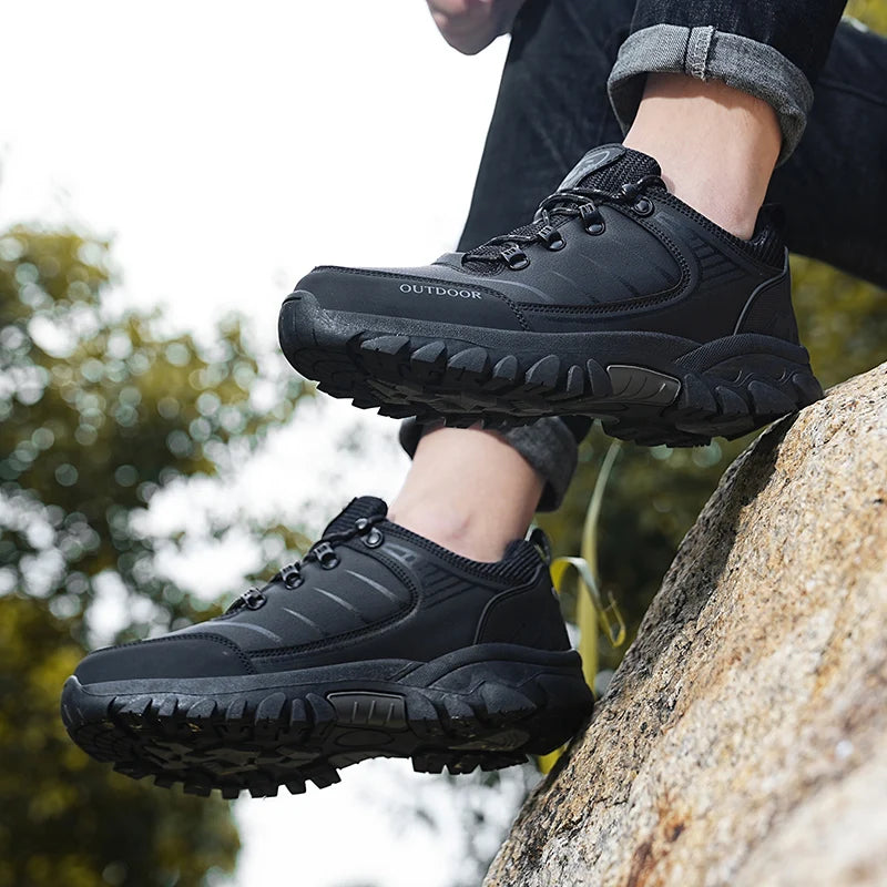 Shoes for Men Casual Shoes Men Outdoor Nonslip Hiking Camping Sneakers 2025 New Fashion Comfortable Sneakers Thick Soled Shoes