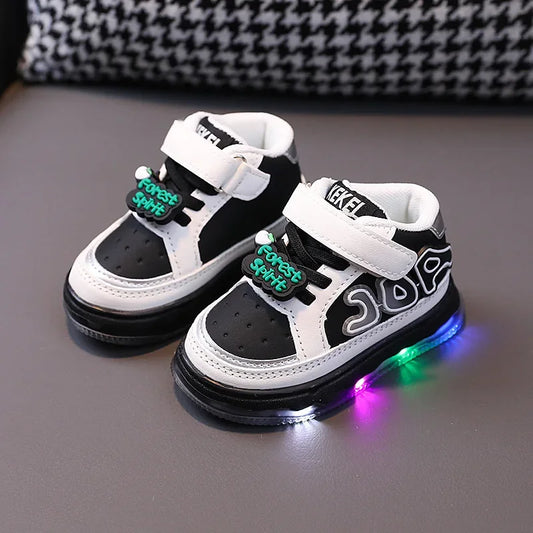 Light Up Sports Shoes for Young Children Fashion Leather Luminous Kids Sneakers Baby Toddler Shoes New Girls Boys Board Footwear