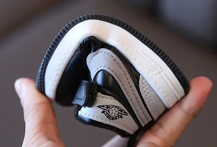 New Kids Mid-Top Sneakers Boy Soft Sole Anti-Slip Comfortable Casual Shoes Girl Fashion Simple Versatile Children Running Shoes