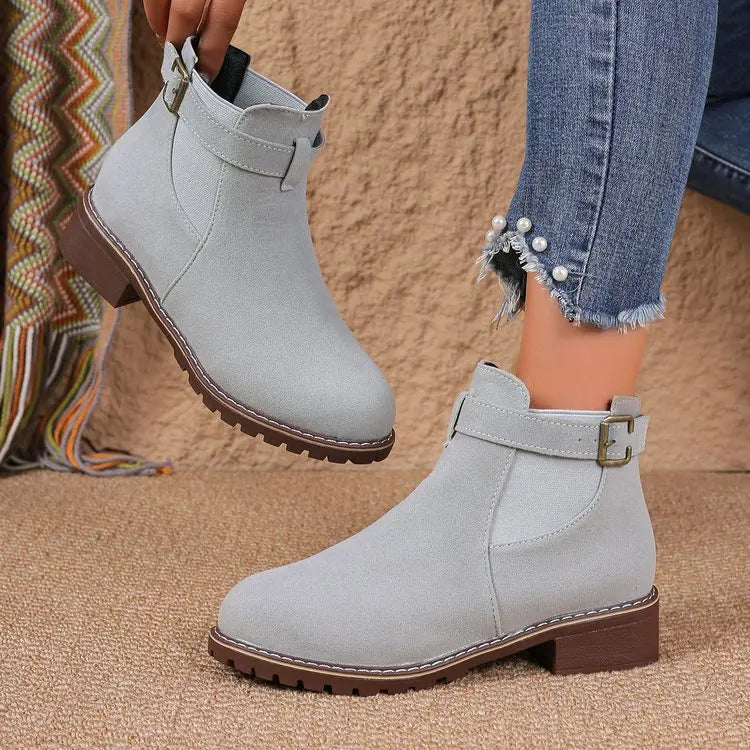 Autumn Winter Women Boots High Quality Belt Buckle Women Platform Boots Fashion British Style Round Toe Ankle Boots Women Shoes