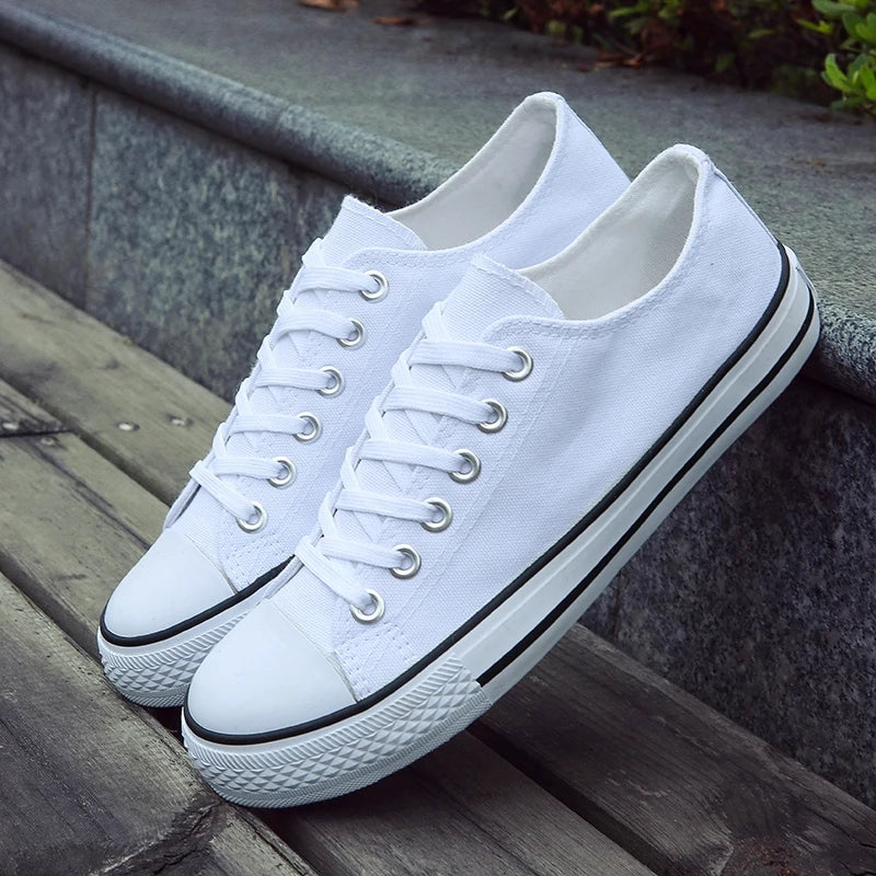 2025 Classic Canva Shoes Korean Style Couple Casual Fabric Shoes Low Top Trendy Versatile Comfortable Men's Board Shoes