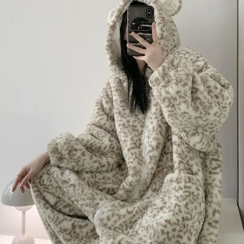 Women's Clothing Winter Pajamas Hooded Fleece-Lined Thicken Ins Wind Coral Fleece Plus Size Homewear Keep Warm Comfortable