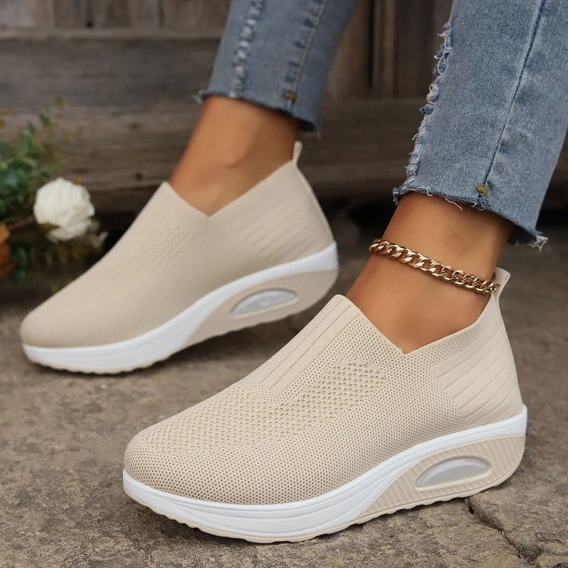 2025 Women's Shoes Slip on Sneakers Platform Solid Color Casual Shoes New Knit Ladies Vulcanized Shoe Wedges Women Walking Shoes