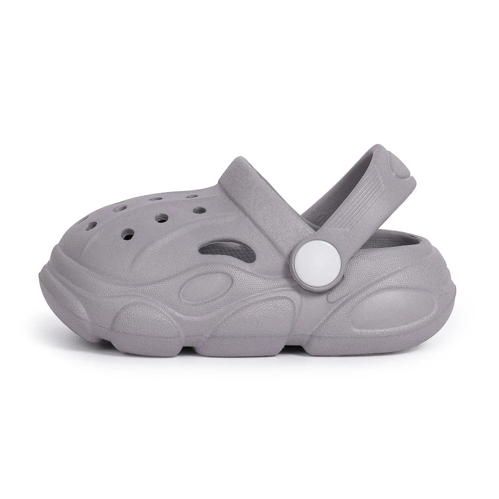 Children's Sandals Hole Shoes Classic Colors with Soft Anti- Skid Kids Slippers Can Diy for Baby Boys and Girls Beach Shoes