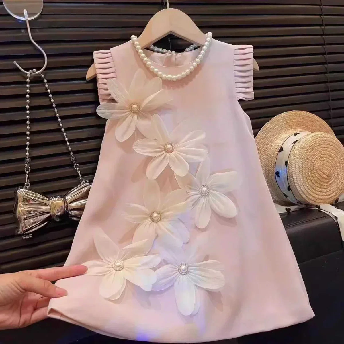 Summer New Girls' Casual Clothes Pleated 3D Flower Sleeveless Princess Dress Korean Version Solid Color Children 2-12 Years Old