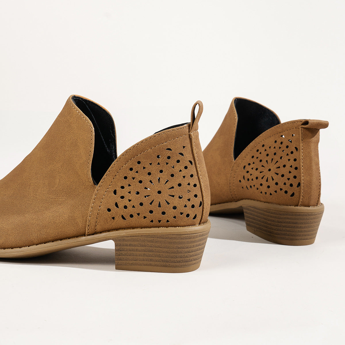 American Women's Short Boots British Style Pointed Toe Thick Heel Fashion Short Boots European Fashion Designer Platform Boots