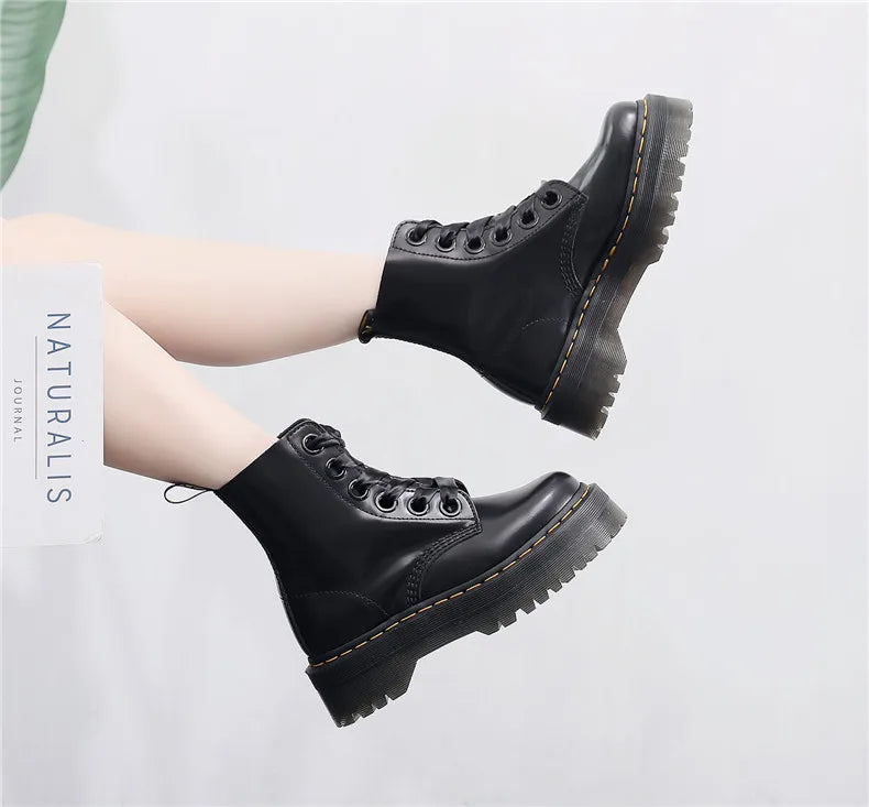 Genuine Leather British Style Thick-Soled Boots for Women 2025 New Autumn and Winter High-Top Height-Increasing Mid-Calf Black P