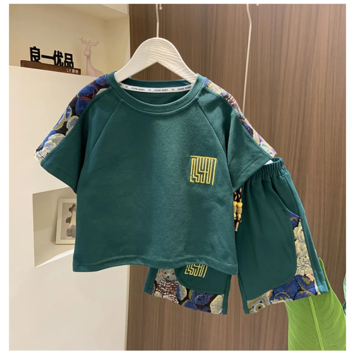 Children's Summer Set 2025 New Boys' Baby Cool Handsome Short sleeved T-shirt Shorts Two piece Set