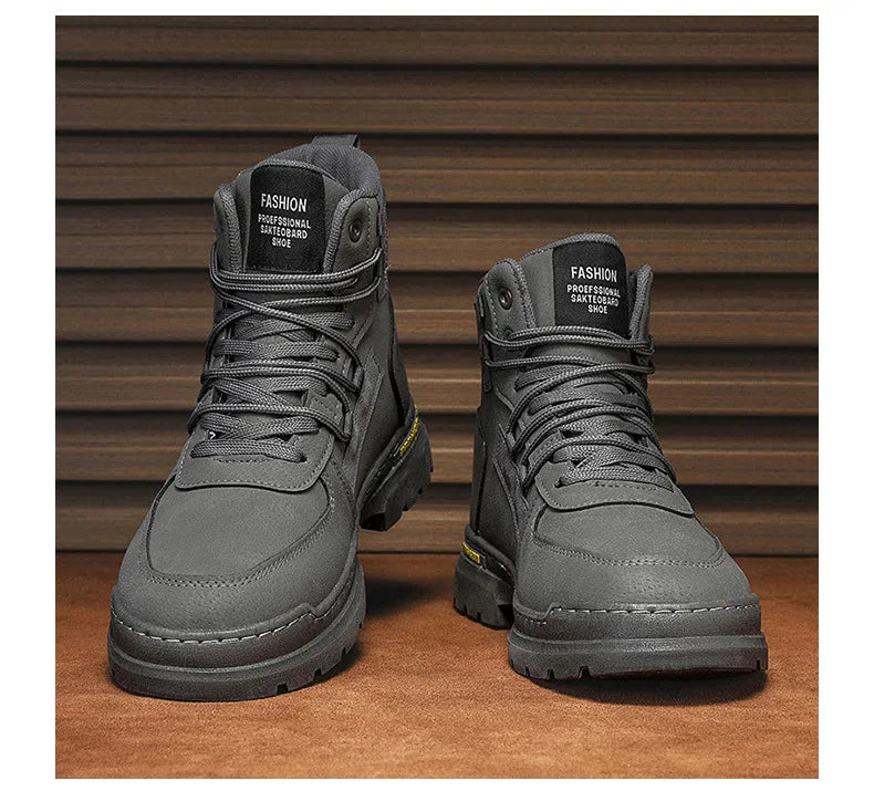 2025 Winter Mens Shoes New in Casual Male Boots Platform Tactical Ankle High Top Outdoor Walking Loafers Leather Army Sneakers