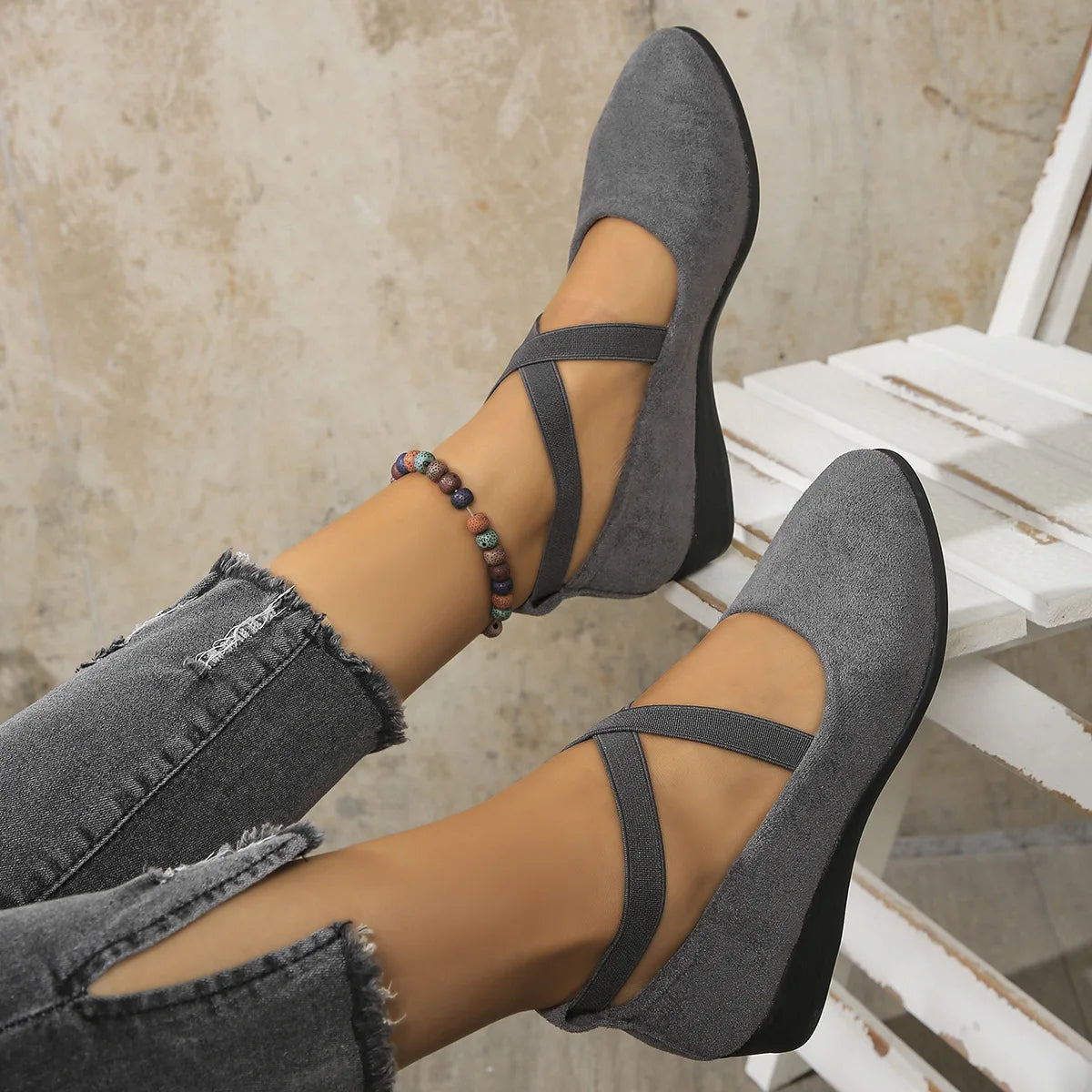 Women's Shoes 2025 Spring New American Large Size Pointed Toe Slope with Single Shoes Female Soybean Shoes Sports Casual Shoes