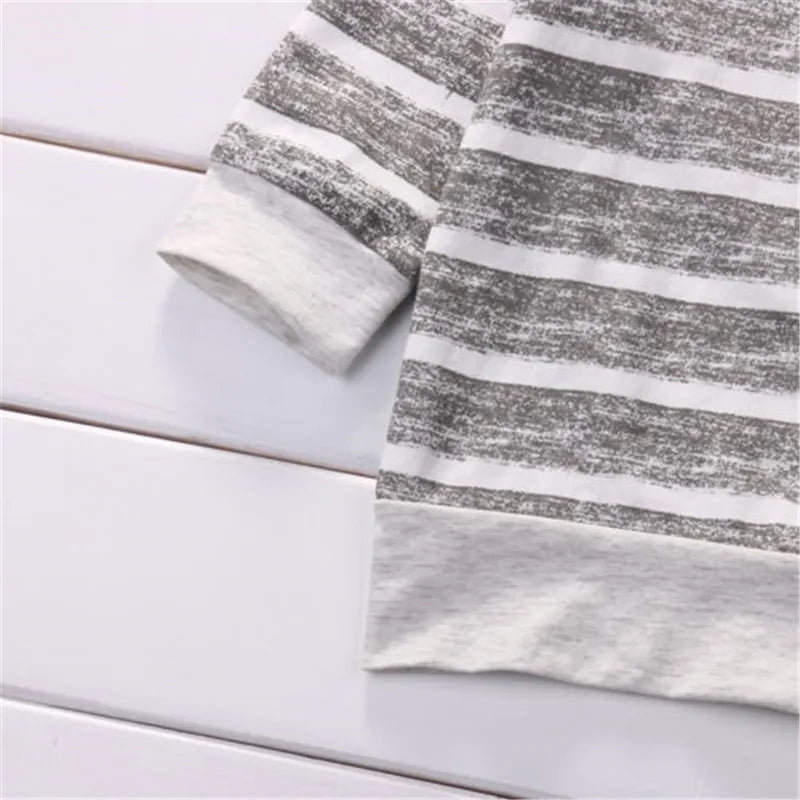 0-18months Baby Boys 3pcs Clothes Set Wide Striped Top Long Drawing Straps Elastic Band Pant Beanie Hat Outfit For Infant Boys