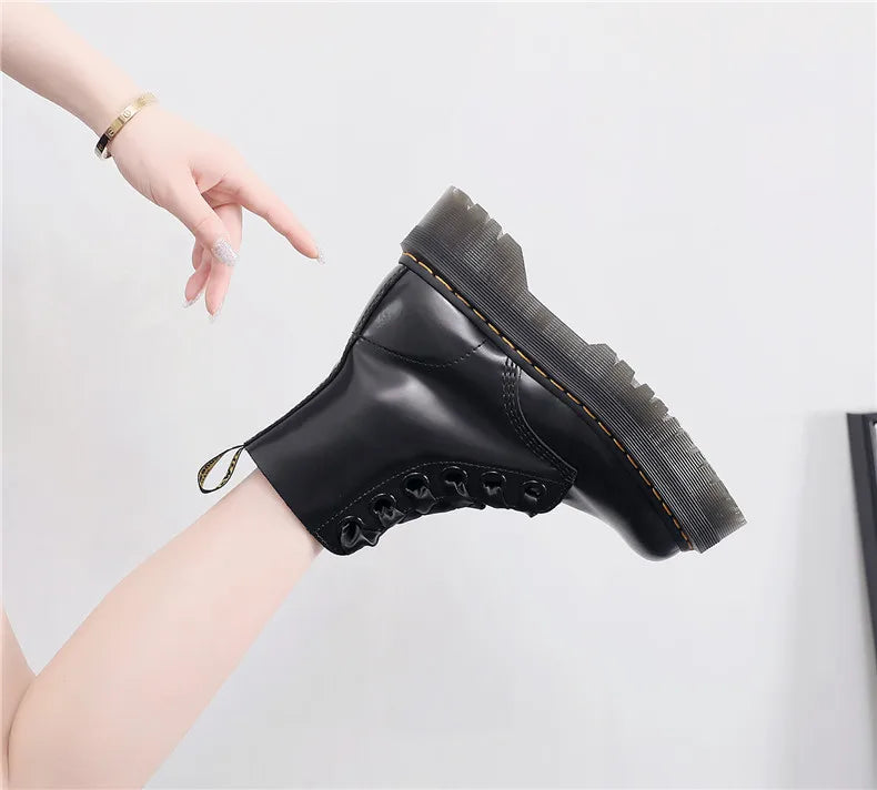 Genuine Leather British Style Thick-Soled Boots for Women 2025 New Autumn and Winter High-Top Height-Increasing Mid-Calf Black P