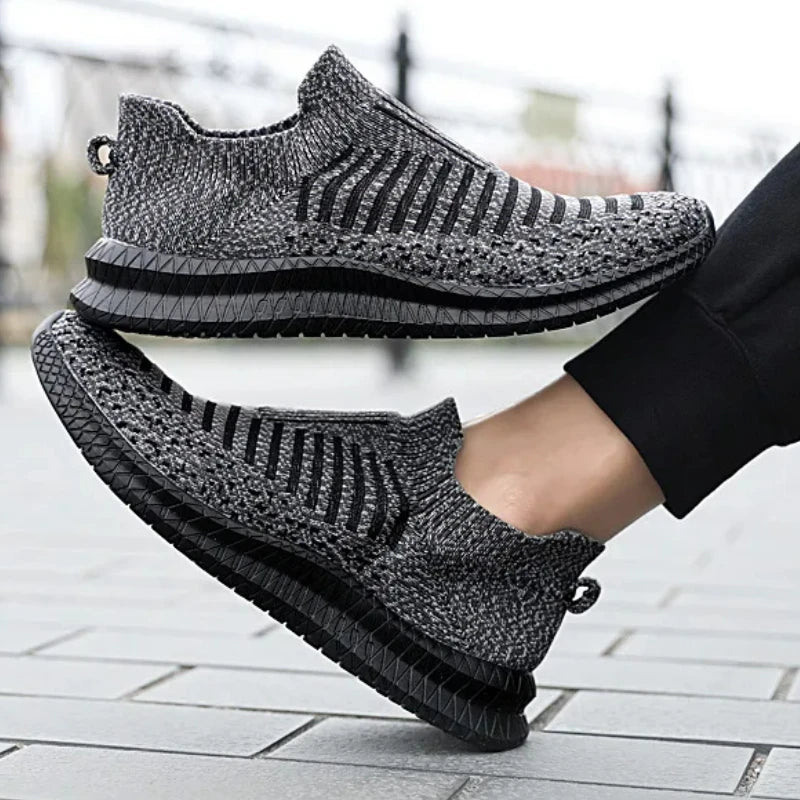 Men Shoes Breathable Sneakers Fashion Soft Sole Male Running Shoes Loafers Walking Vulcanized Shoe Slip on Flat Men Casual Shoes