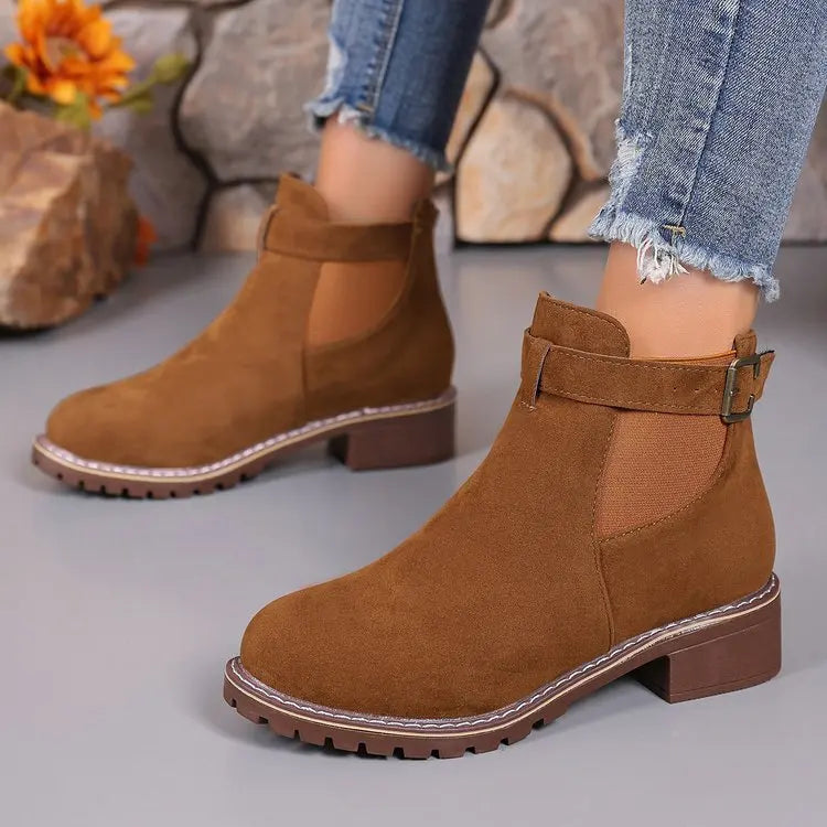 Autumn Winter Women Boots High Quality Belt Buckle Women Platform Boots Fashion British Style Round Toe Ankle Boots Women Shoes