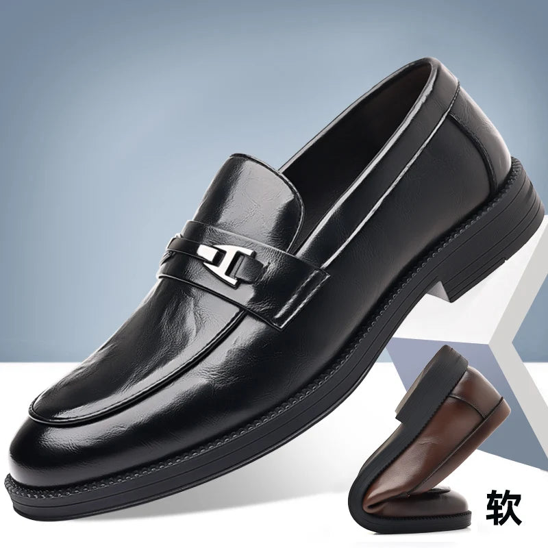 Classic Style Men's Fashionable Business Casual Leather Shoes Spring British Retro Comfortable Soft Sole Loafers Driving Shoes