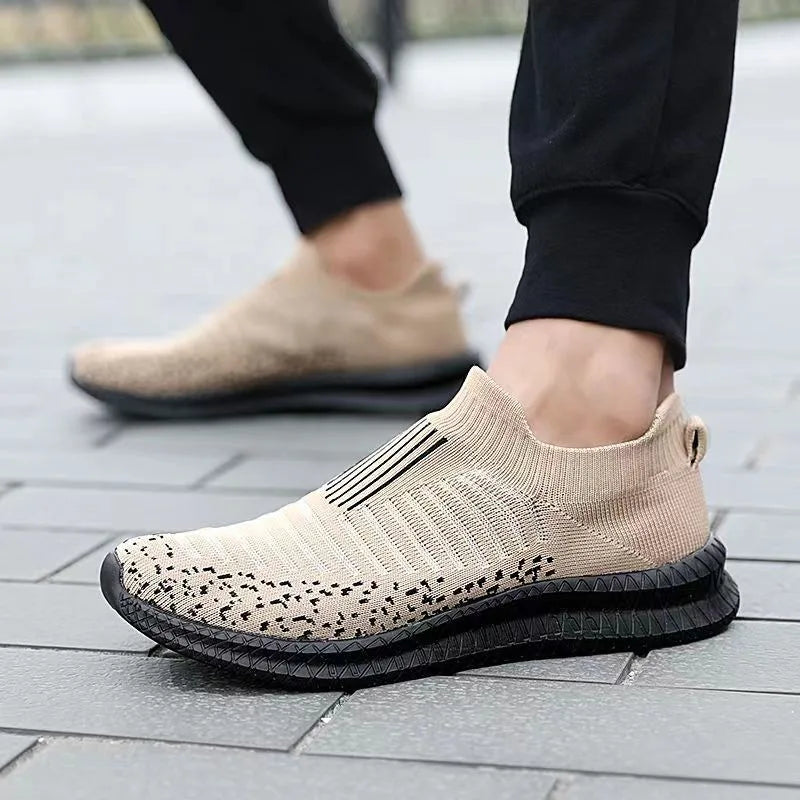 Men Shoes Breathable Sneakers Fashion Soft Sole Male Running Shoes Loafers Walking Vulcanized Shoe Slip on Flat Men Casual Shoes