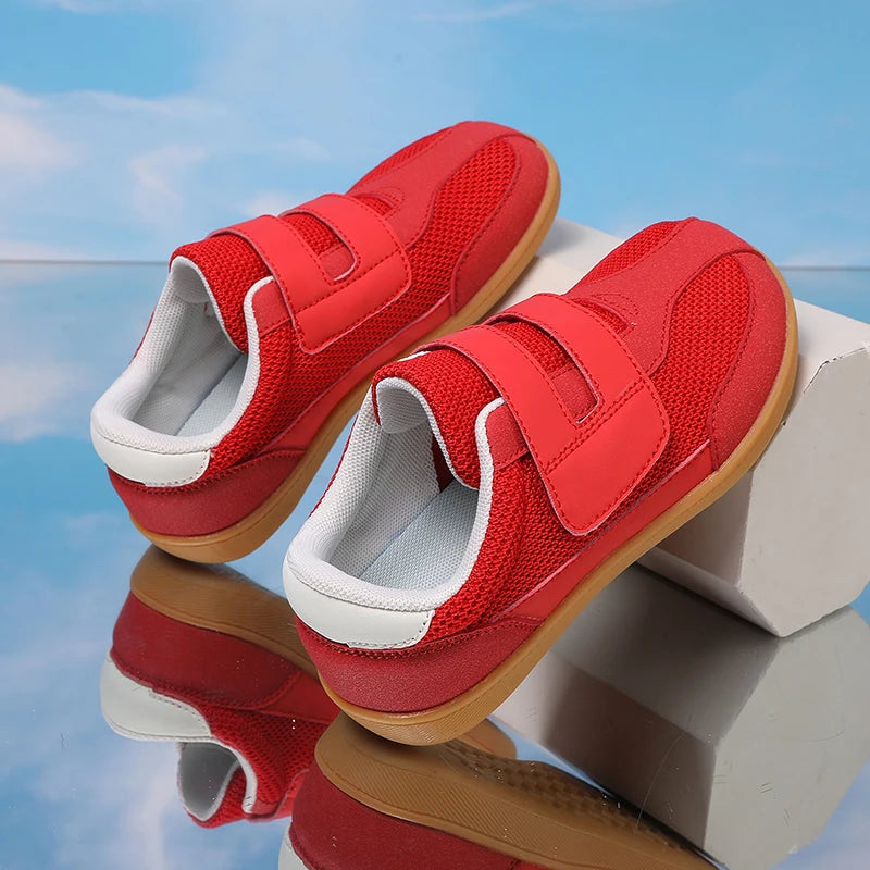 New Children's Soft Soled Board Shoes Boy's and Girl's Anti Slip Sports Rubber Shoes Lightweight Walking Shoes Casual Sneakers