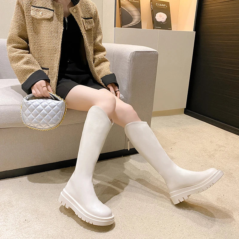 2025 New Trendy and Versatile Fashionable Casual Ankle Boots with Thick Soles and Slimming Effects