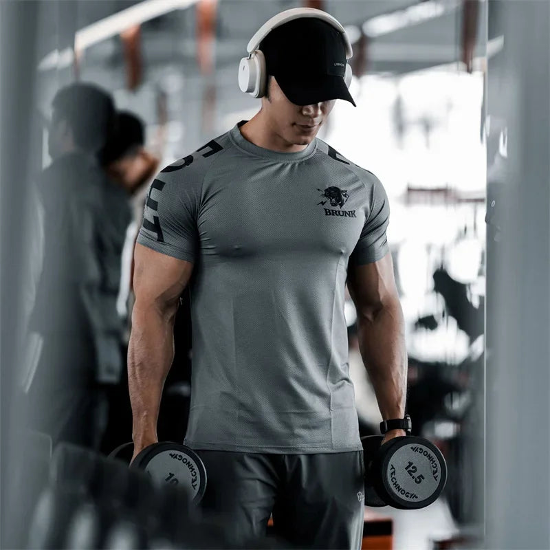 2025 Hot Selling New Men's T-shirt Sports Running Fitness Shirt Fast Breathable Elastic Training Short Sleeved Quick Drying Top