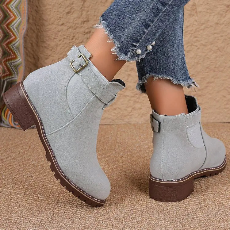 Autumn Winter Women Boots High Quality Belt Buckle Women Platform Boots Fashion British Style Round Toe Ankle Boots Women Shoes