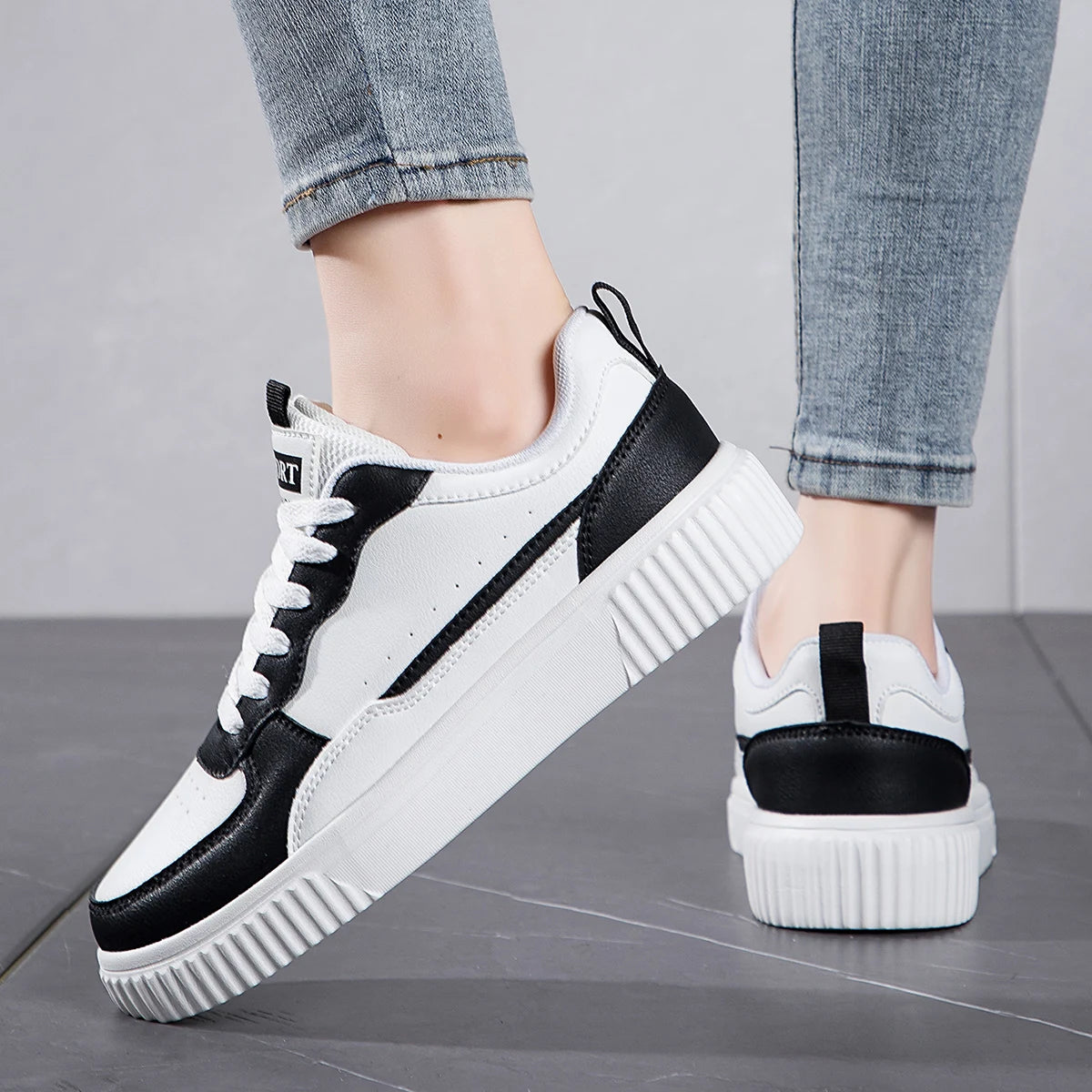 Men's Shoes Summer Breathable Trendy Versatile Casual White Sneakers Youth Non-Slip Sports Thick-Soled White Shoes