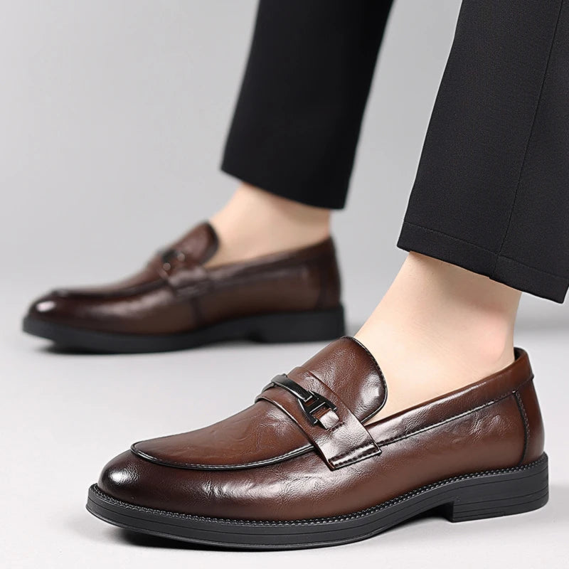 Classic Style Men's Fashionable Business Casual Leather Shoes Spring British Retro Comfortable Soft Sole Loafers Driving Shoes
