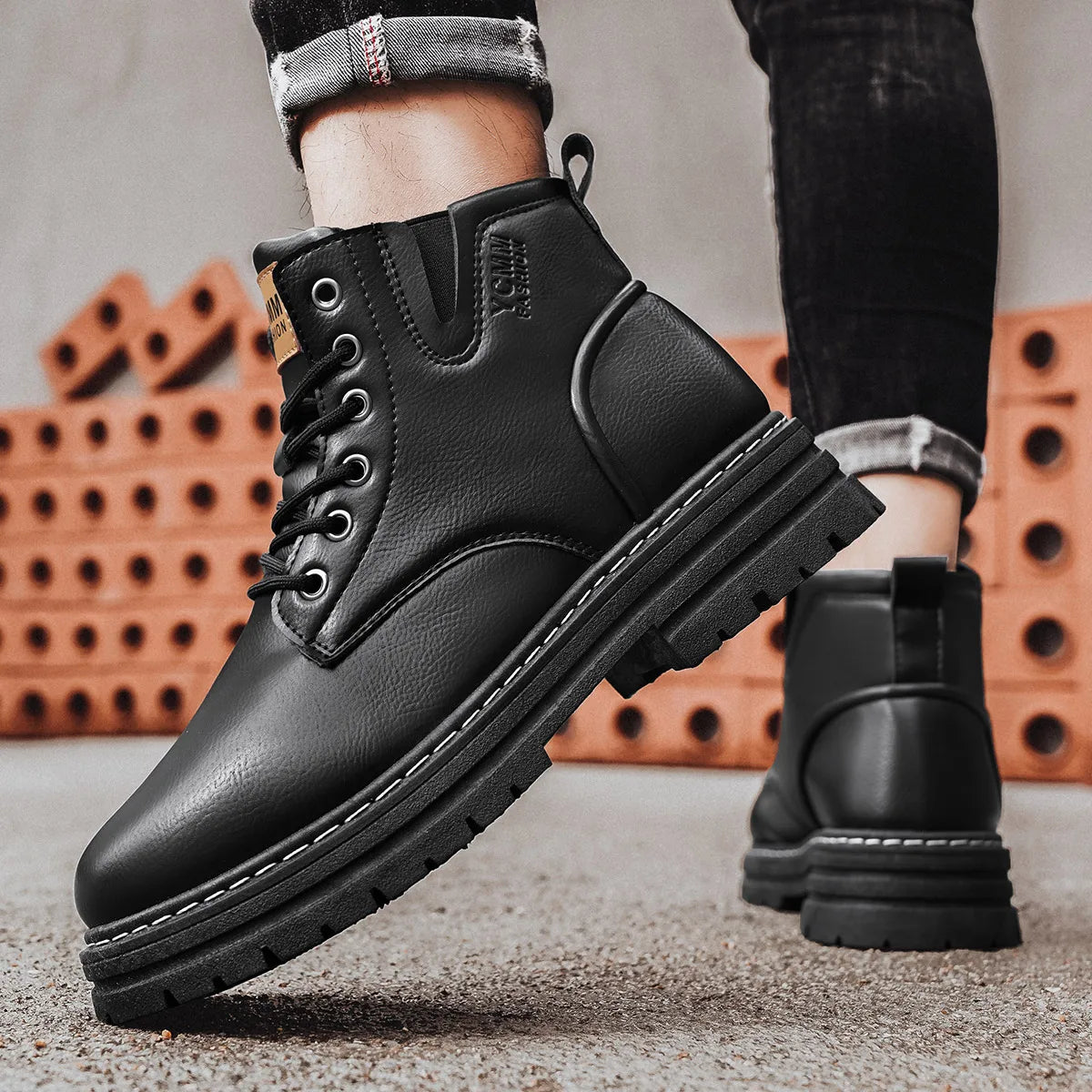 Boots Men All Season Outdoor Work Shoes Anti Slip and Comfortable Black Ankle  Boots Fashionable British Casual Denim Boots 2025