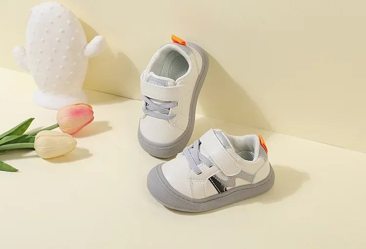 Kids Sports Shoes New Boy' Soft Sole Antiskid Shoes 1-3Year Old Tide Comfortable Sandals for Boy Baby Casual Shoes Kids Sneakers