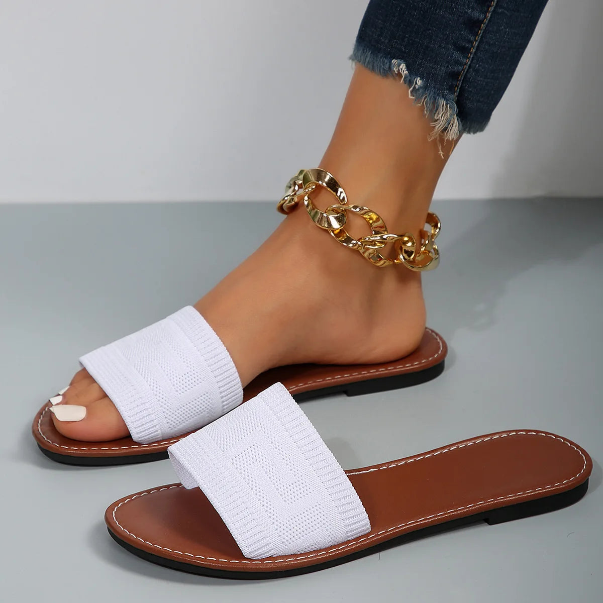 Women's Sandals 2025 Summer Luxury Fashion Flat Sandals Brown Designer Open Toe Non-Slip Outdoor Beach Slippers Slides Women