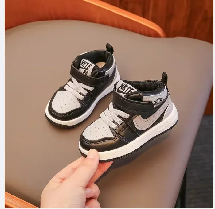New Kids Mid-Top Sneakers Boy Soft Sole Anti-Slip Comfortable Casual Shoes Girl Fashion Simple Versatile Children Running Shoes