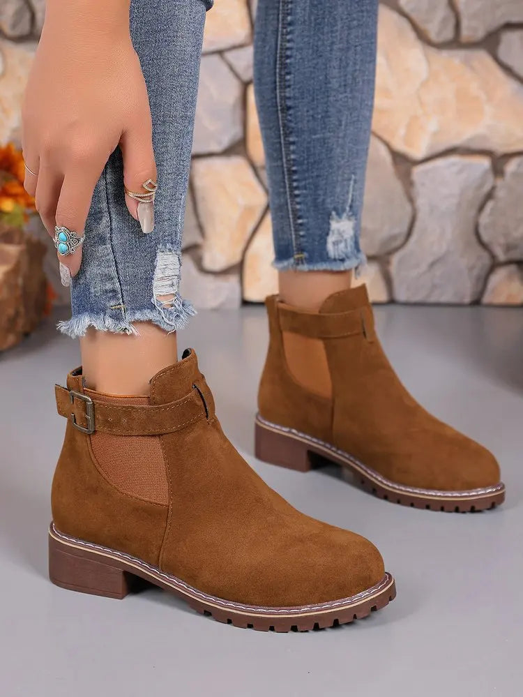 Autumn Winter Women Boots High Quality Belt Buckle Women Platform Boots Fashion British Style Round Toe Ankle Boots Women Shoes