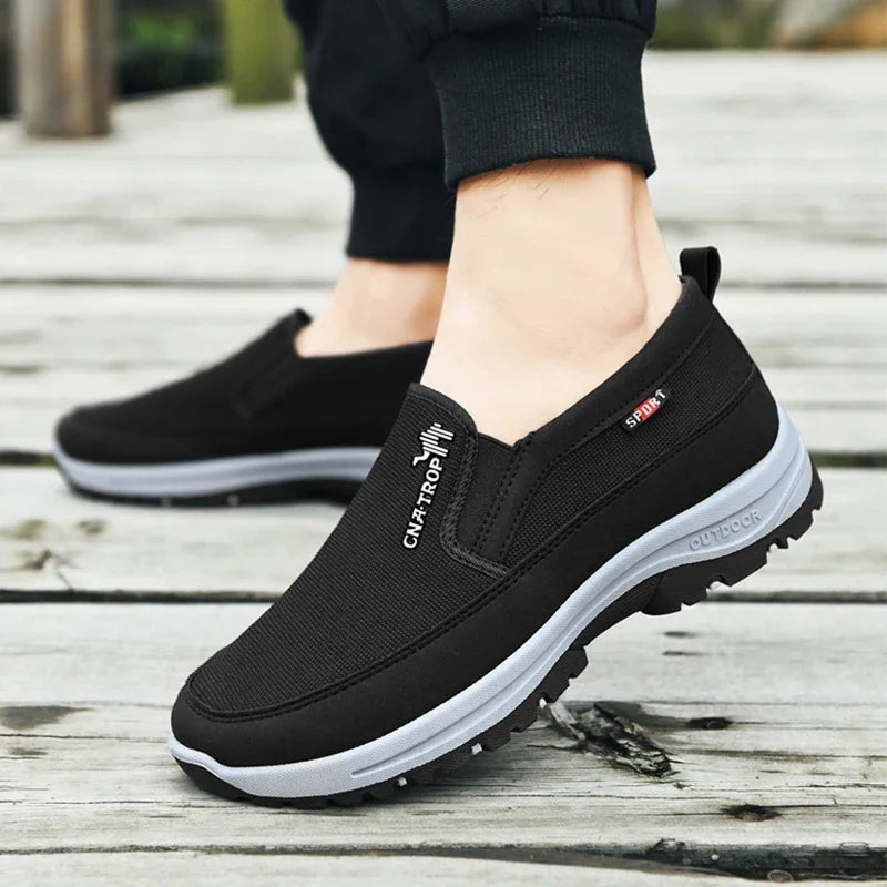 Sneakers Men Shoes Casual Loafers Non-Slip Slip on Vulcanized Shoes Soft Sole Solid Color Comfortable Water Sport Shoes Brown