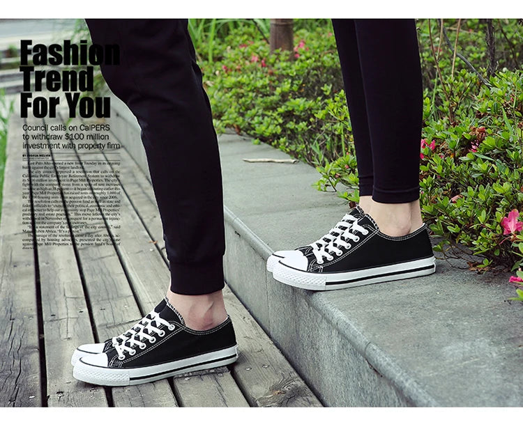 2025 Classic Canva Shoes Korean Style Couple Casual Fabric Shoes Low Top Trendy Versatile Comfortable Men's Board Shoes