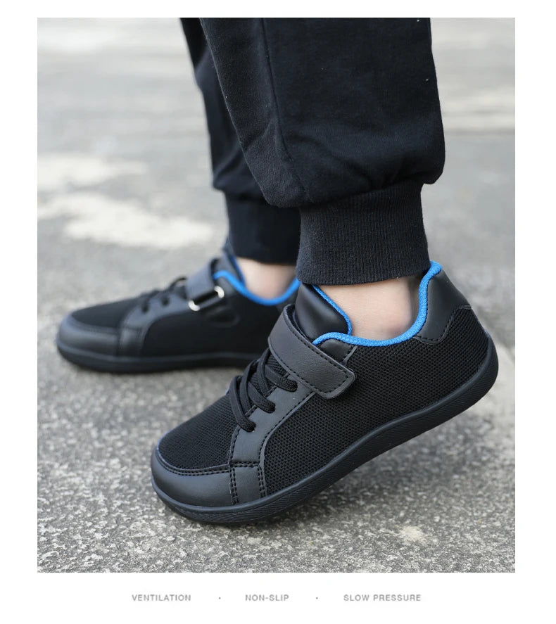 New Kids Wide Toe Barefoot Shoes Little/Big/Kid Hook Loop Minimalist Sneakers Artificial Leather Mesh Lightweight Shoes