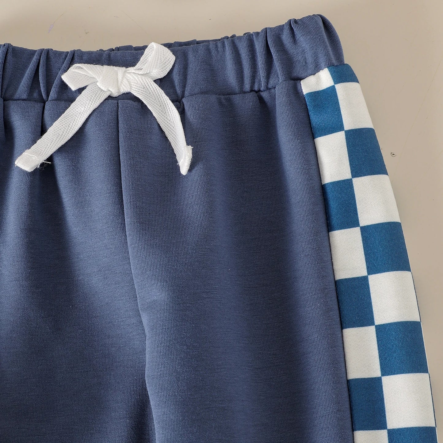 2pcs  Autumn and winter new style for boys, girls and babies 0-3 years old, comfortable and fashionable plaid hoodie set