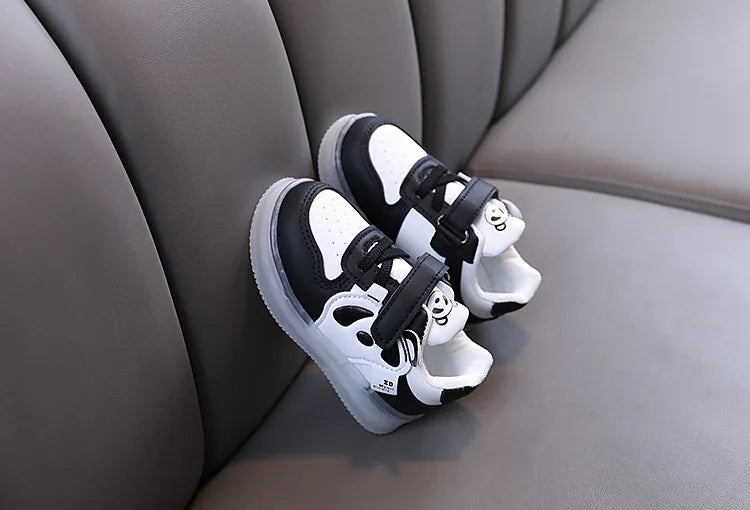 LED Kids Shoes For Girls Cute Cartoon Shoes Baby Girl Kawaii Canvas Shoes Soft Bottom Sneakers Casual Shoes Boys Flat Shoes