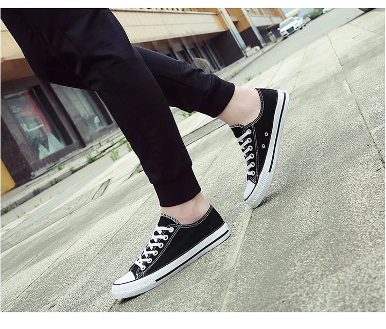 2025 Classic Canva Shoes Korean Style Couple Casual Fabric Shoes Low Top Trendy Versatile Comfortable Men's Board Shoes