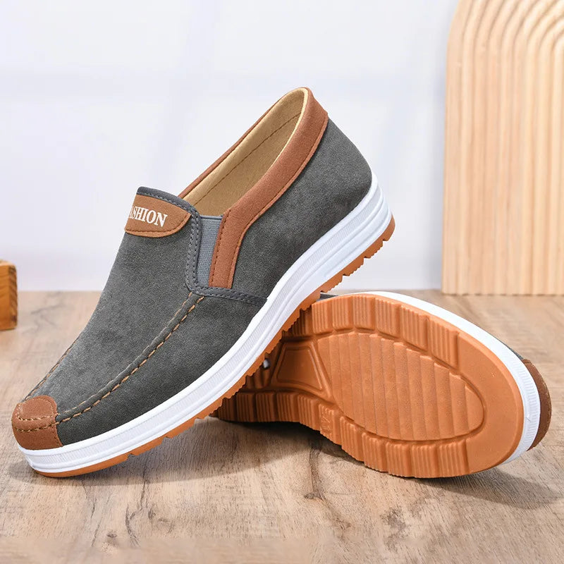 Old Beijing cloth shoes for men's casual wear resistant and anti slip men's vulcanized shoes, with a breathable canvas upper