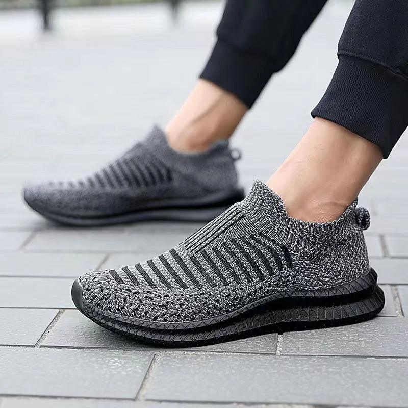 Men Shoes Breathable Sneakers Fashion Soft Sole Male Running Shoes Loafers Walking Vulcanized Shoe Slip on Flat Men Casual Shoes
