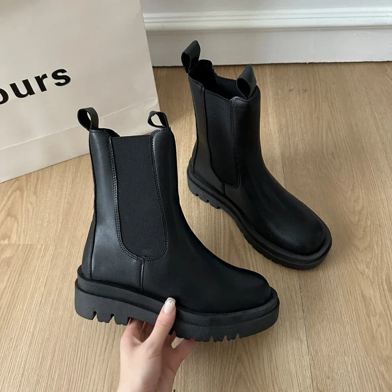 Sooty British-style women's boots 2025 autumn-winter new style fashionable and versatile round-toe short boots with thick soles