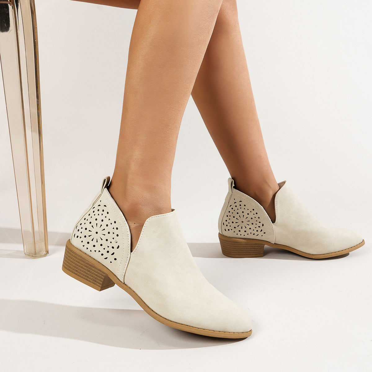 American Women's Short Boots British Style Pointed Toe Thick Heel Fashion Short Boots European Fashion Designer Platform Boots