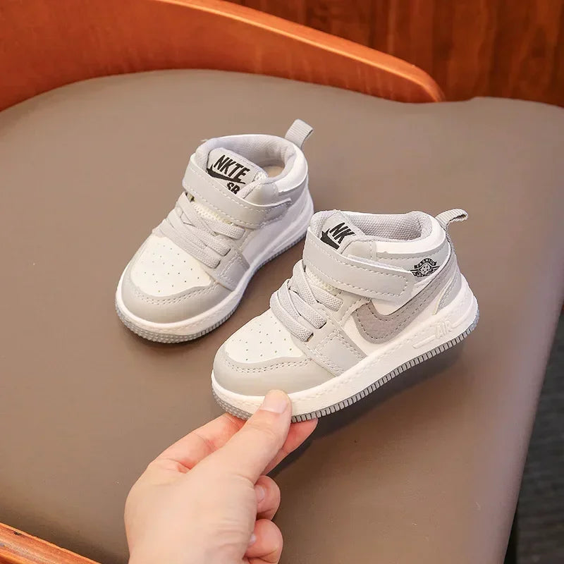 New Kids Mid-Top Sneakers Boy Soft Sole Anti-Slip Comfortable Casual Shoes Girl Fashion Simple Versatile Children Running Shoes