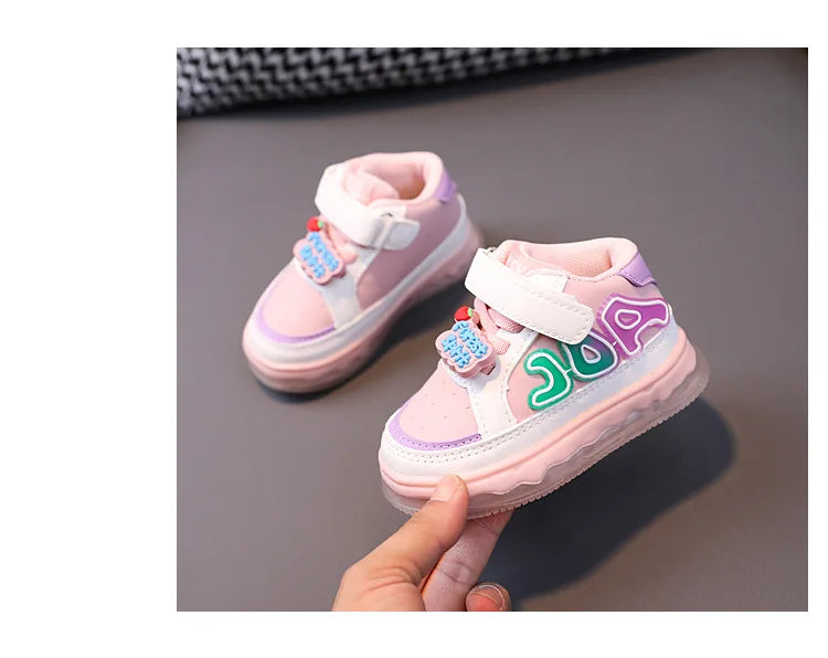 Light Up Sports Shoes for Young Children Fashion Leather Luminous Kids Sneakers Baby Toddler Shoes New Girls Boys Board Footwear