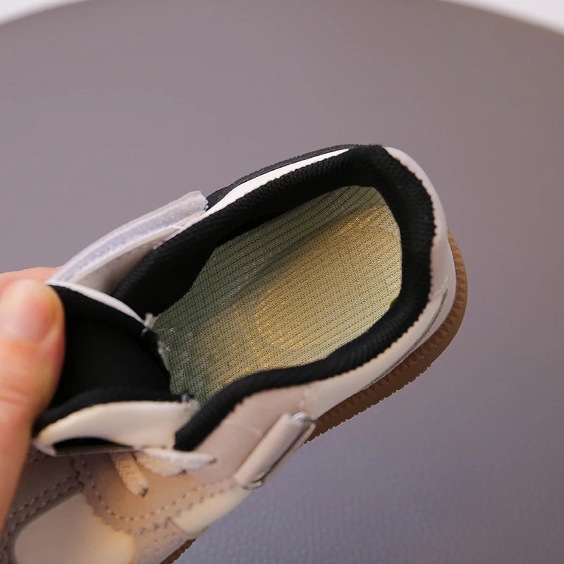 Children's Sneakers 1-8 Years Old Beige Lightweight Boys Girls Casual Shoes Four Seasons Black Soft Non-slip Kids Single Shoes
