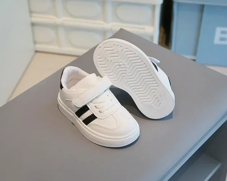 Kids Sports Shoes for School Boys Girls White Shoes Non-slip Soft Sole 2025 New Fashion Children Casual Shoes Hook&loop Trendy