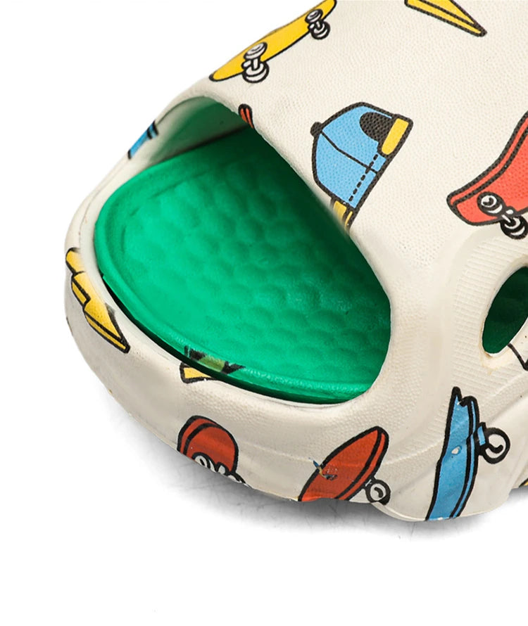 2025 Kids' Summer Sandals Non-Slip Soft Sole Chunky Slides for Boys Girls Breathable Outdoor Beach Shoes Thick Cushioned Soles