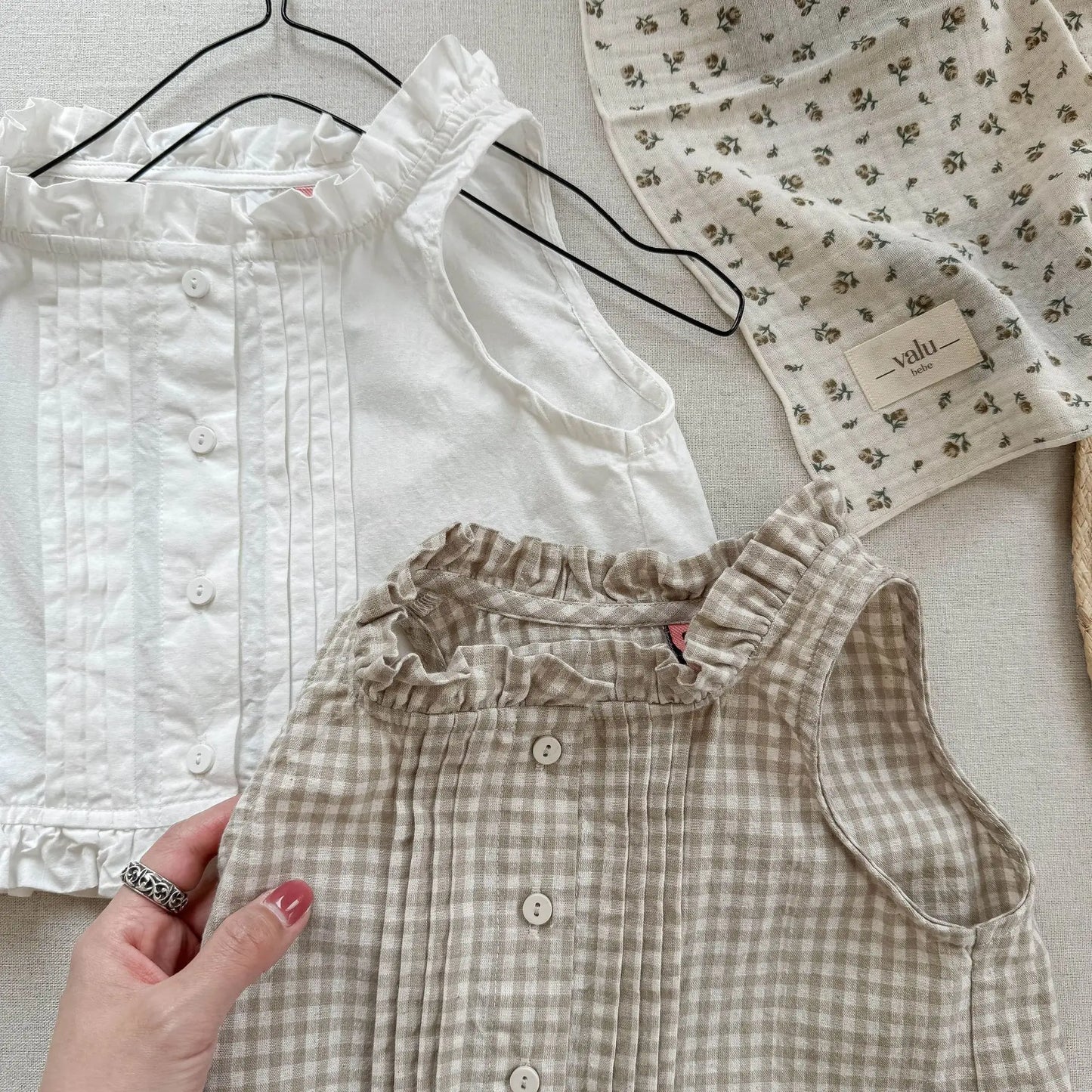 2025 Summer New Girls Sleeveless Lace Shirts Children Cotton Vest Baby Girls Blouse Solid Loose Princess Tops Kids Clothes