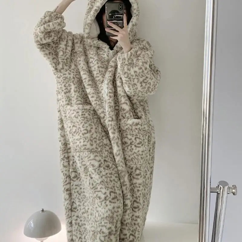 Women's Clothing Winter Pajamas Hooded Fleece-Lined Thicken Ins Wind Coral Fleece Plus Size Homewear Keep Warm Comfortable